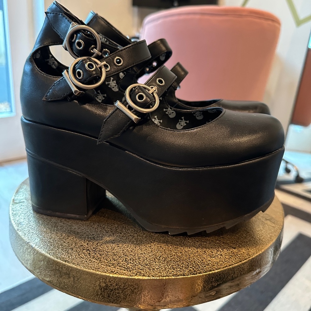Lamoda Platform Mary Jane’s